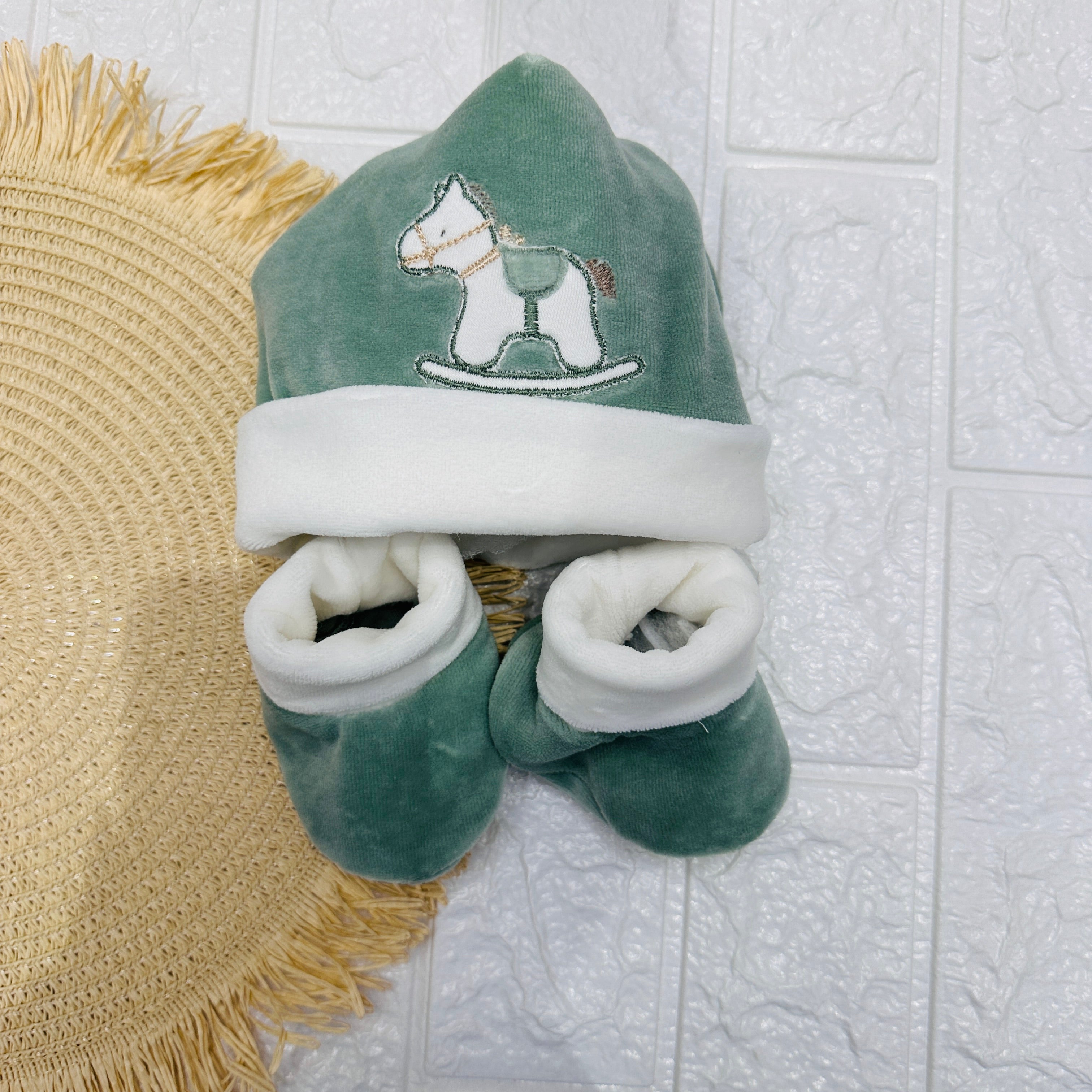 Cappello + babbucce Cavallino ciniglia Verde