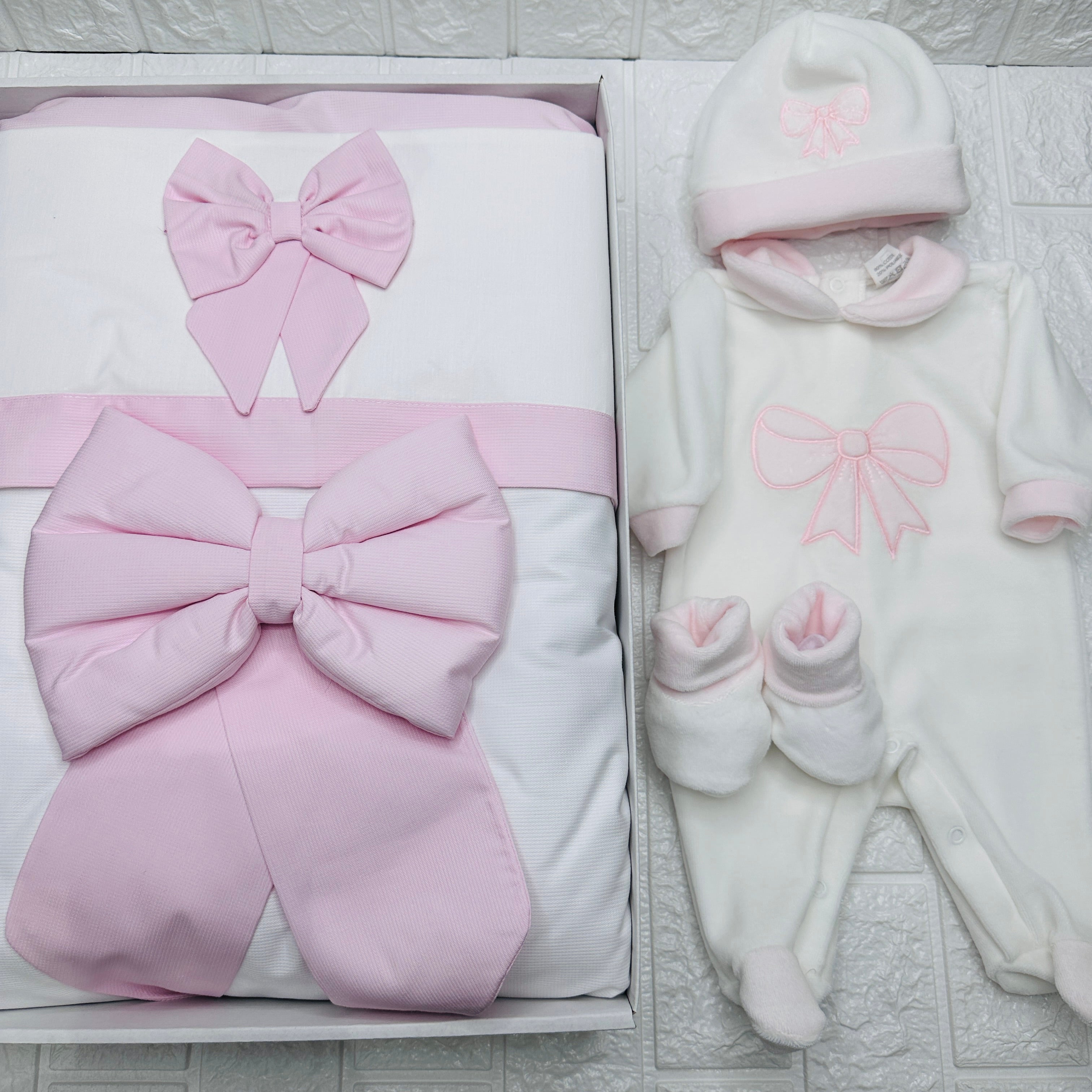Set completo nascita ciniglia fiocco rosa