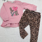 Maglia e leggings love
