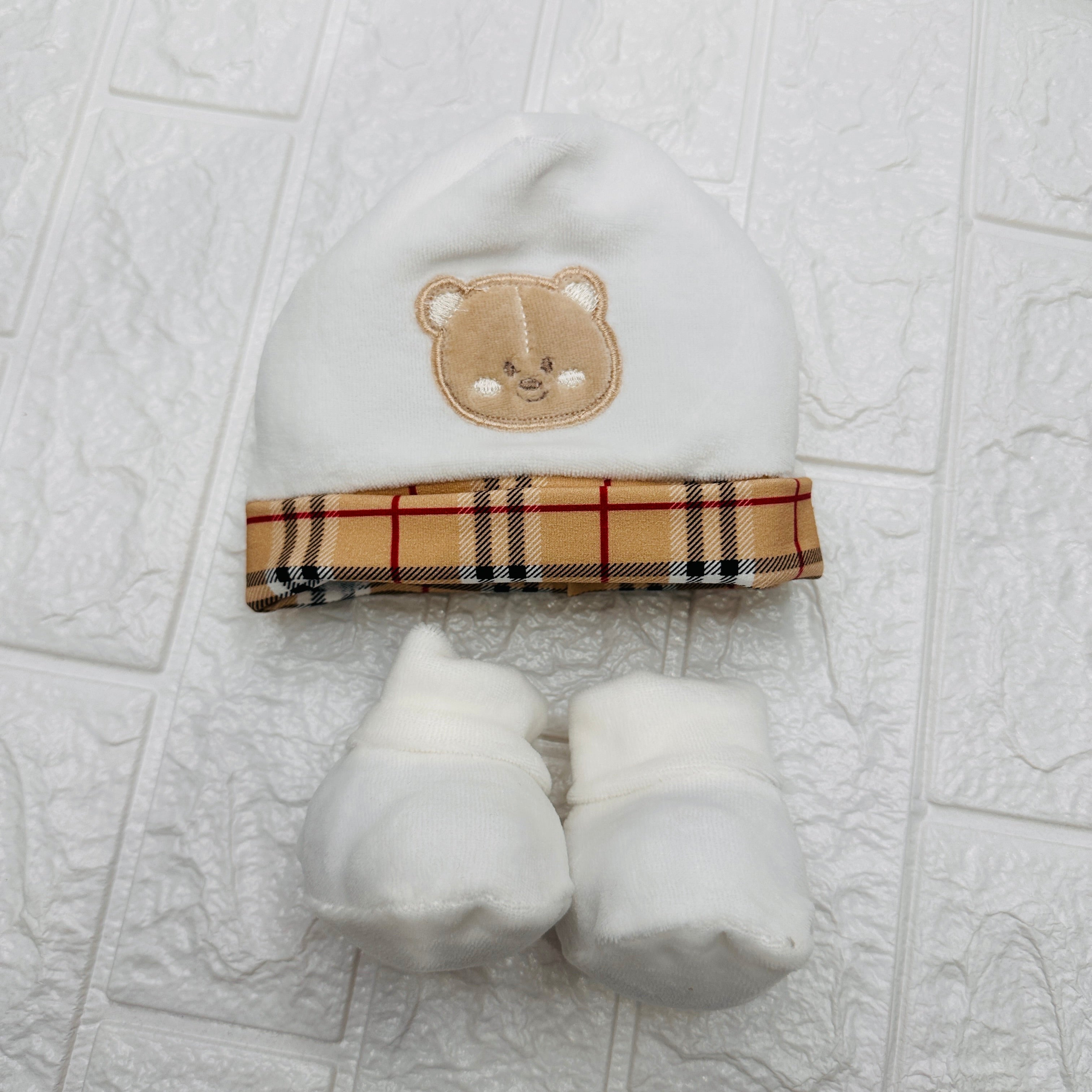 Cappello e babbucce ciniglia orso barberi