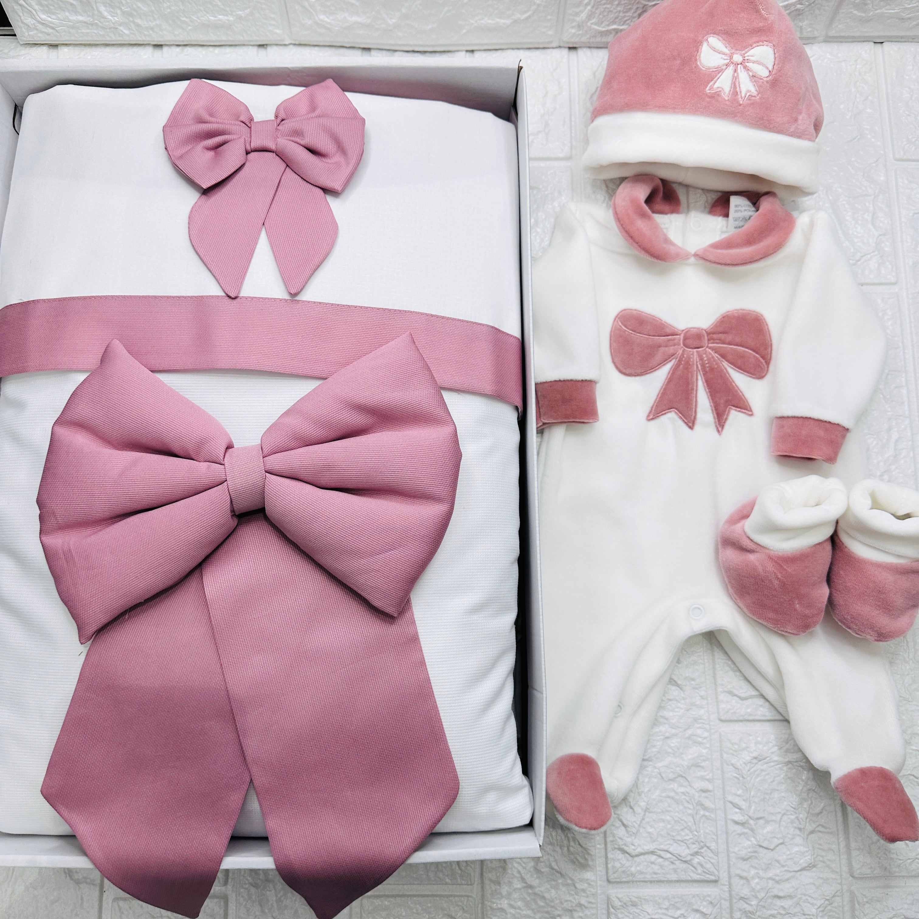 Set Nascita in Ciniglia Fiocco Rosa Antico