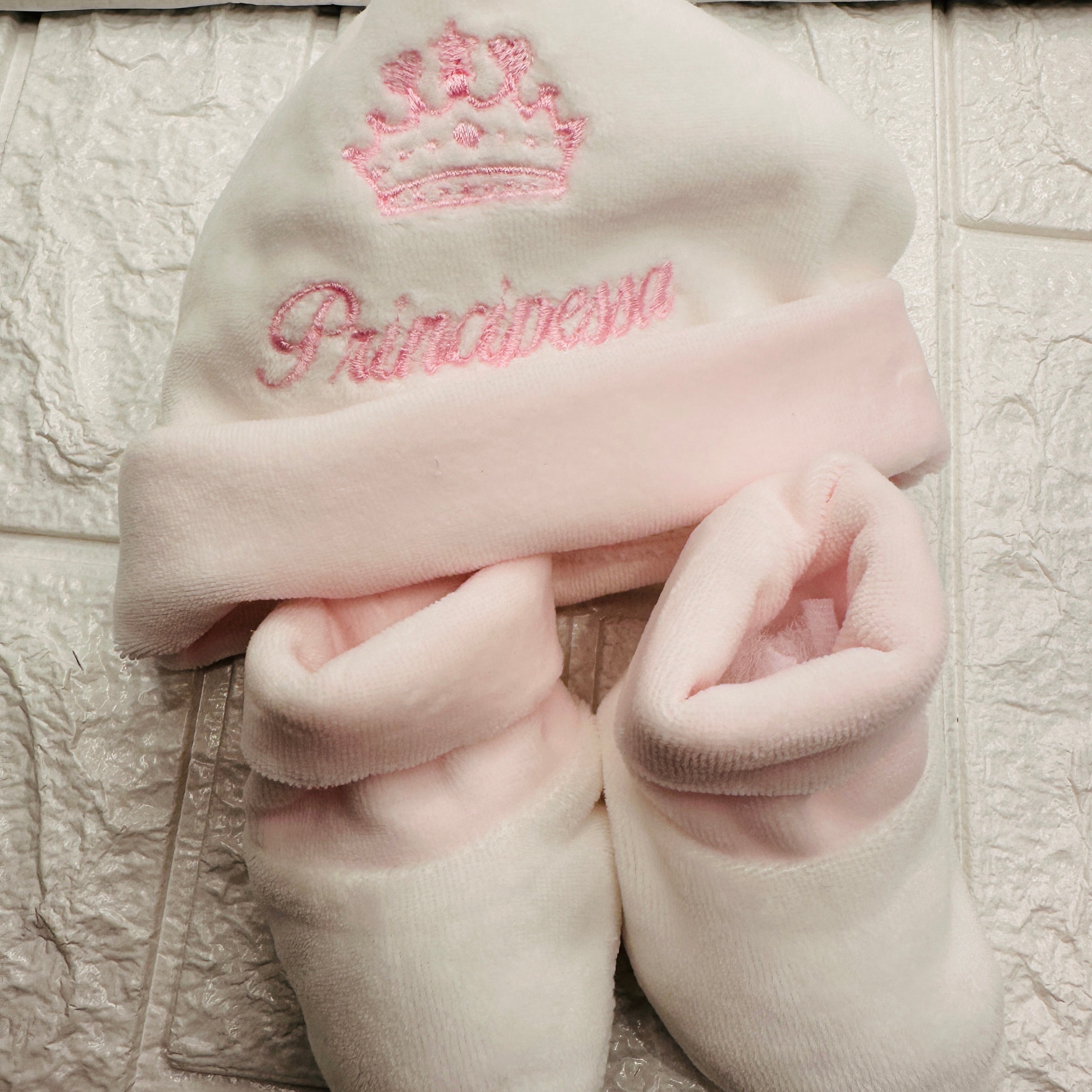 Cappello e Babbucce Ciniglia Principessa
