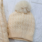 Cappello + scialle avorio