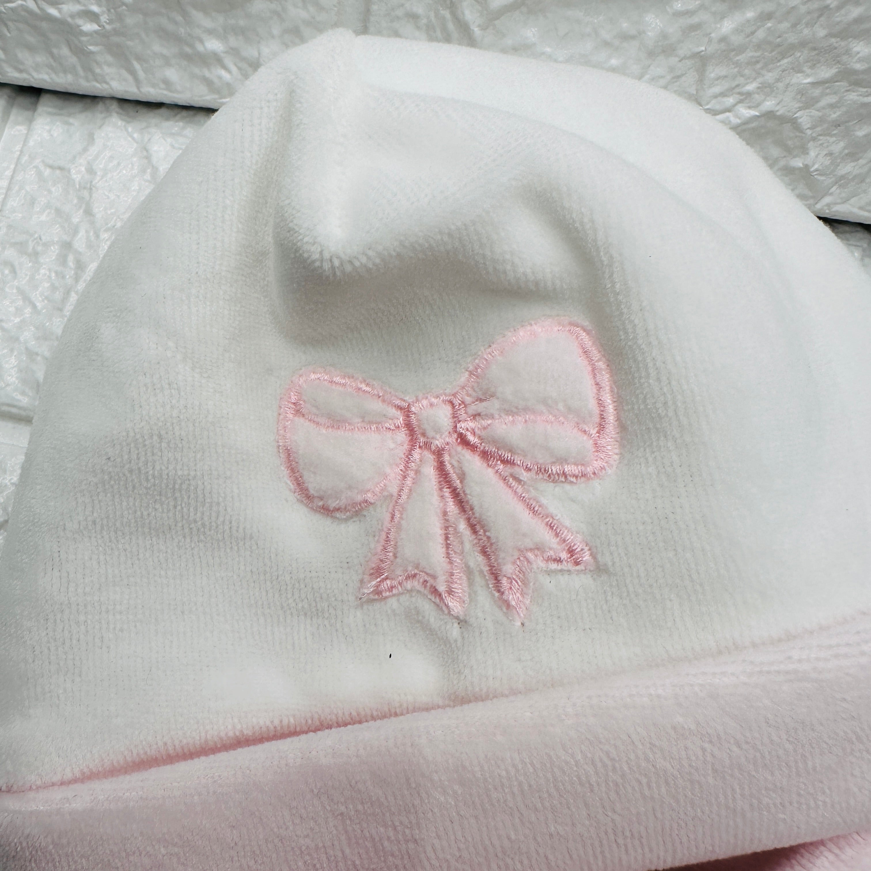 Cappello e babbucce ciniglia fiocco rosa