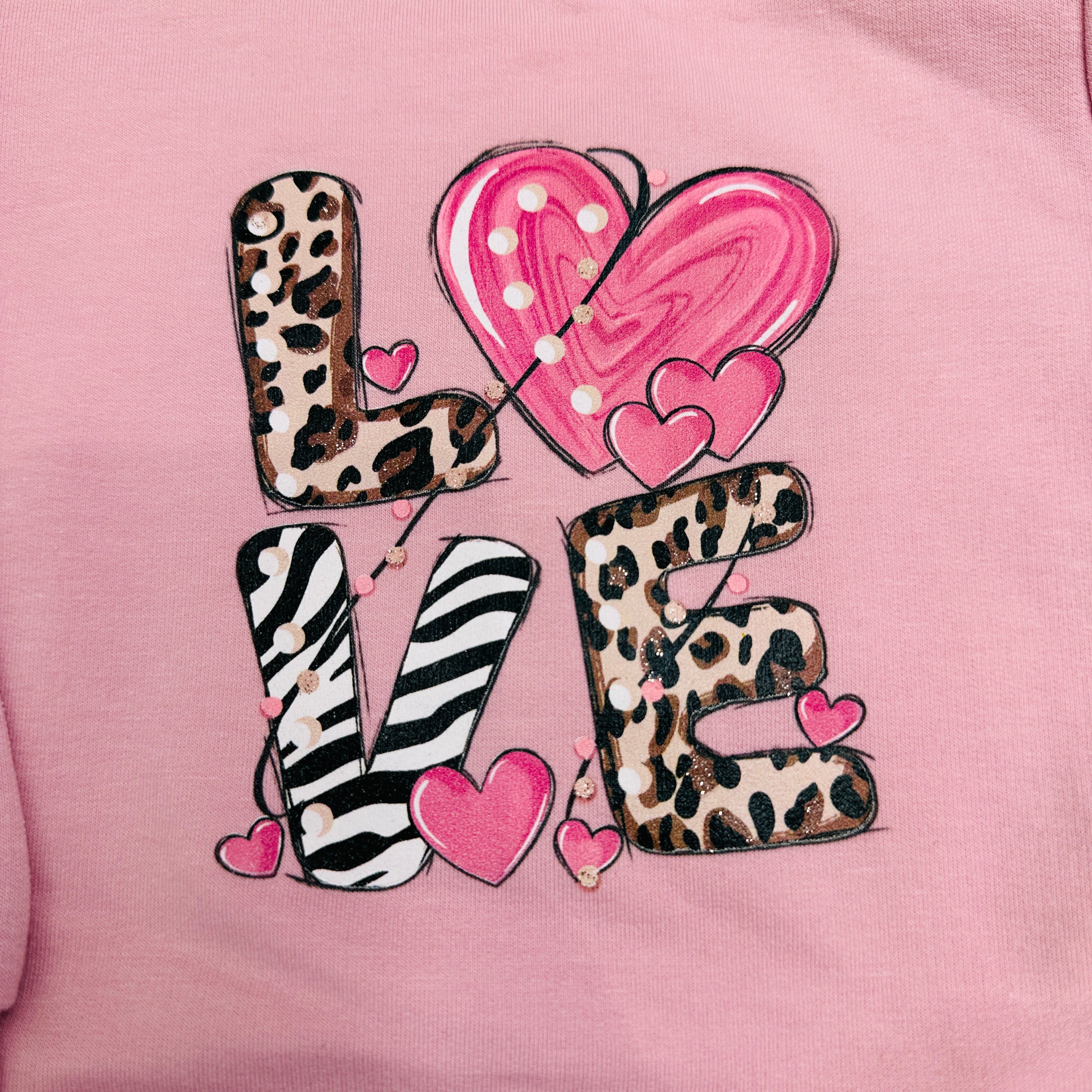 Maglia e leggings love