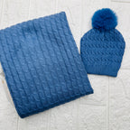 Cappello + scialle blu