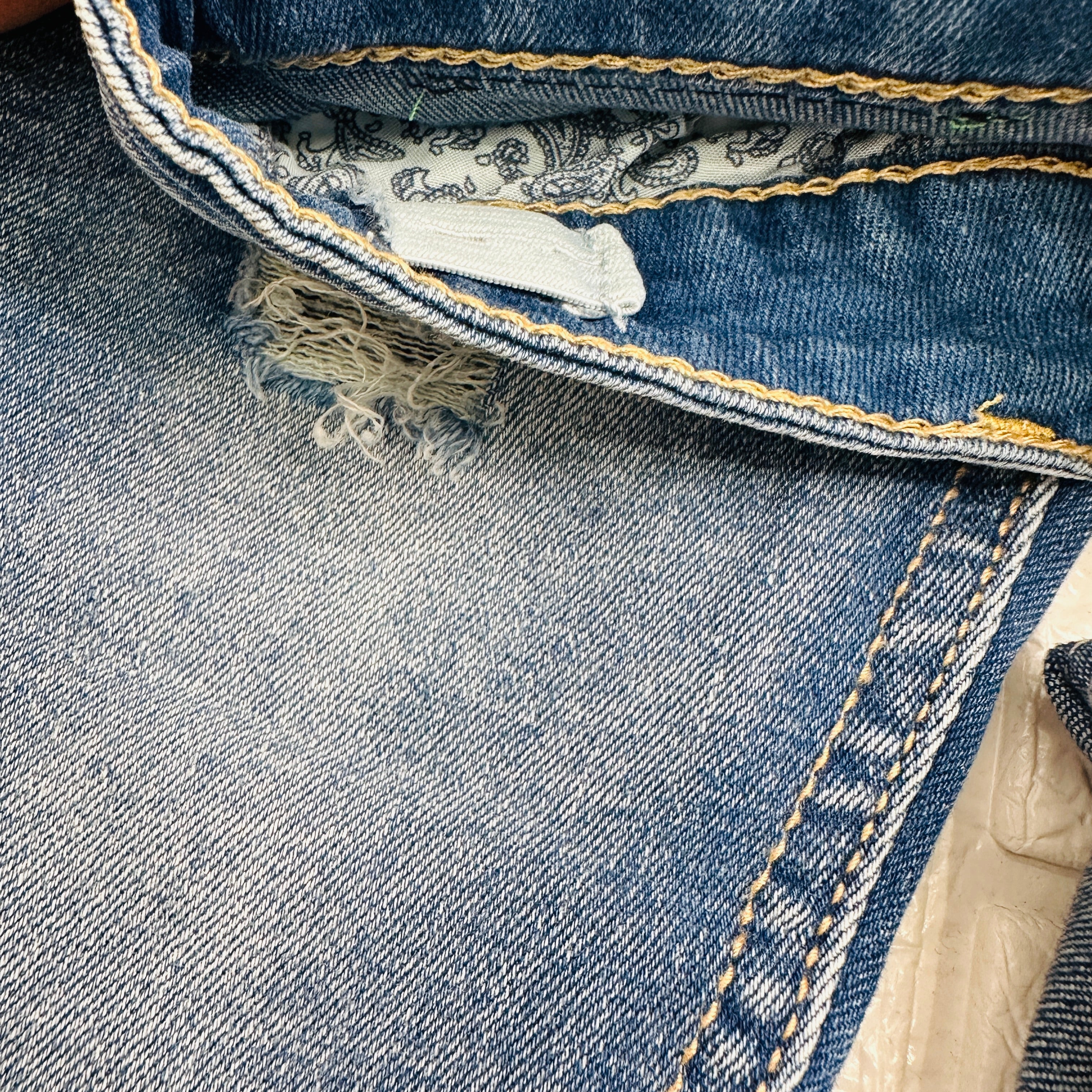 Jeans sfumato gamba stretta