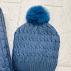 Cappello + scialle blu