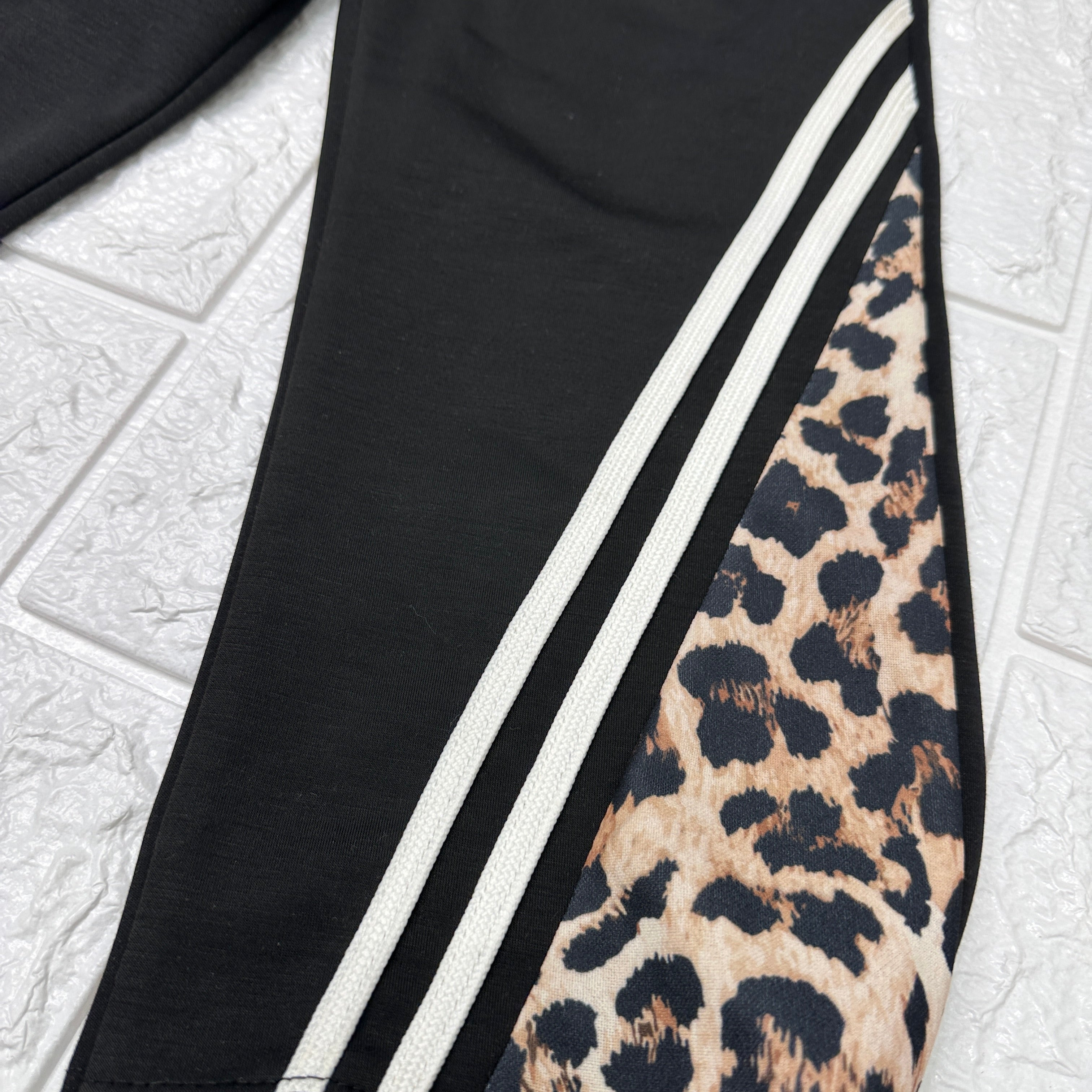 Tuta  bimba animalier nera