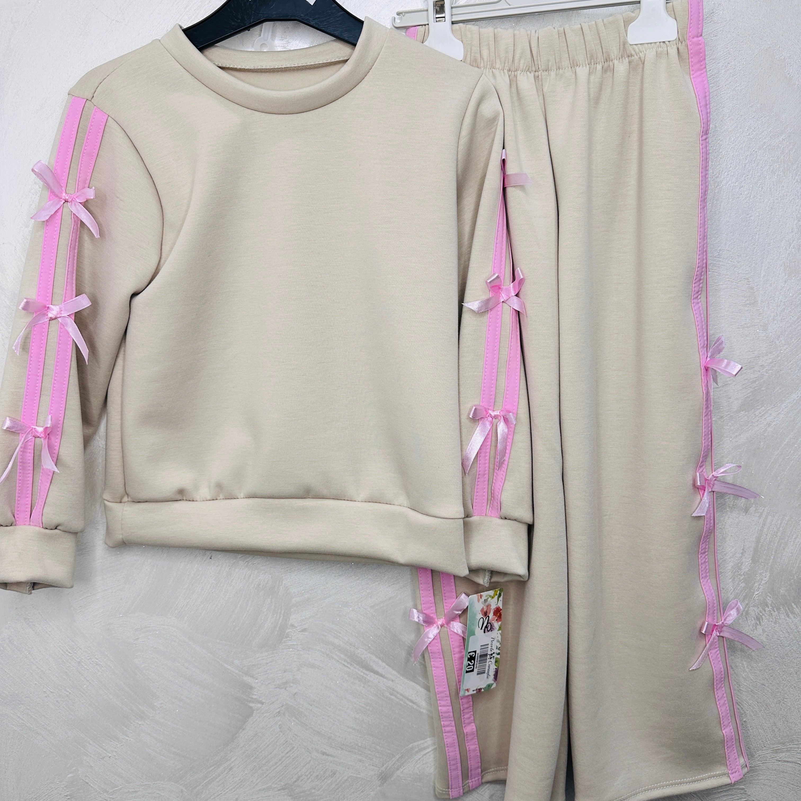 Tuta bimba Fiocchettini Begie e rosa