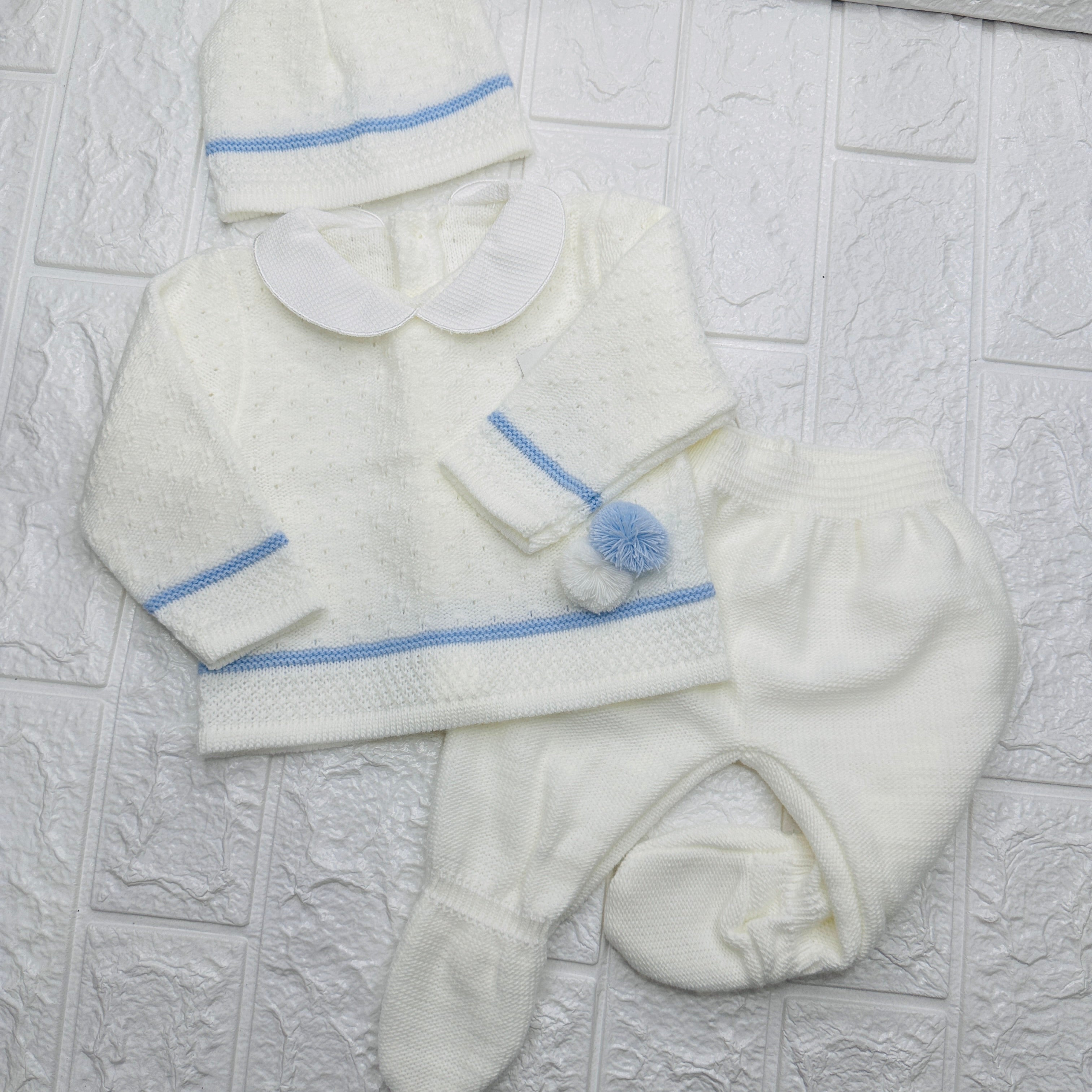 Completo Bianco/Celeste 242200