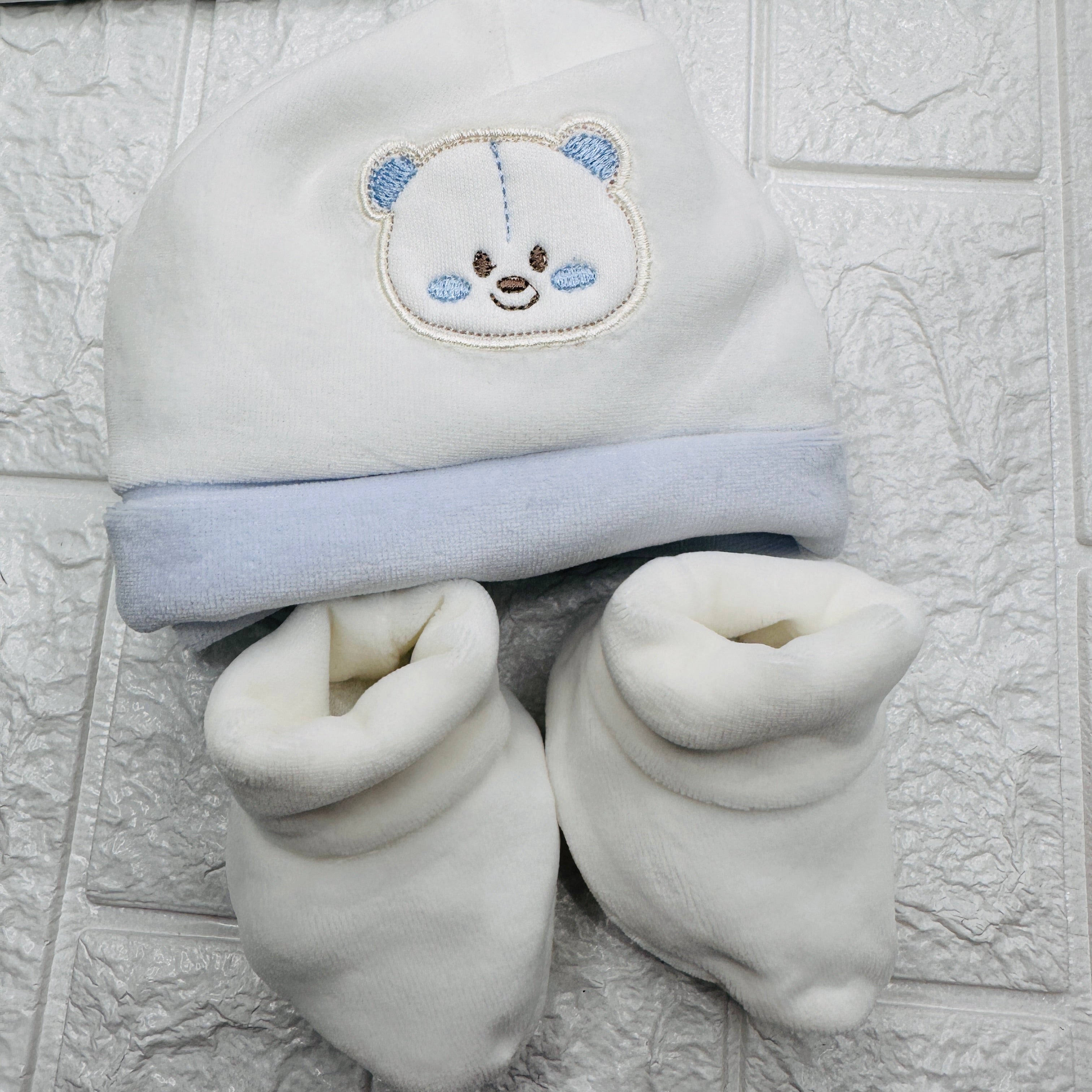 Cappello e Babbucce Ciniglia Orso celeste